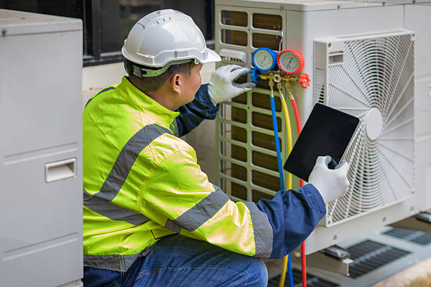 Professional Hvac technician working in Clear Brook, VA